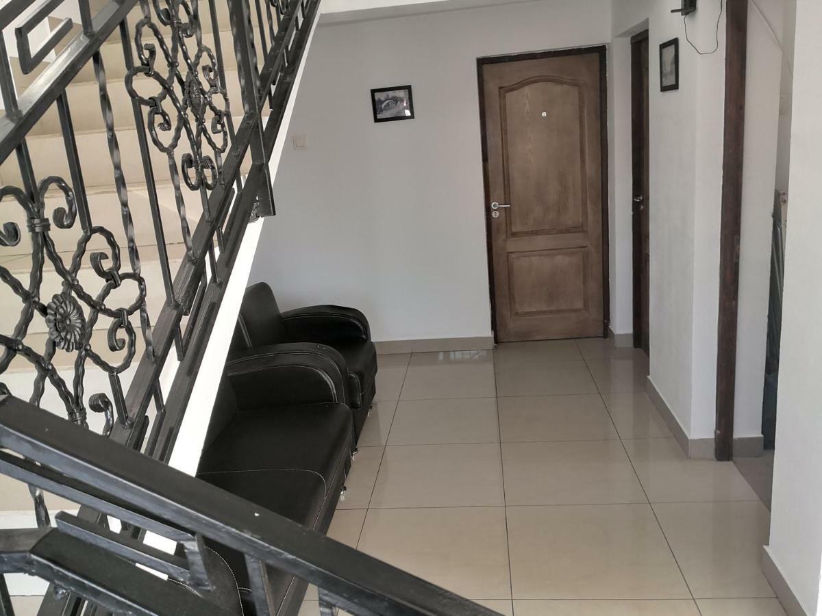 Pensiunea Platinum Târgu Jiu Esterno foto